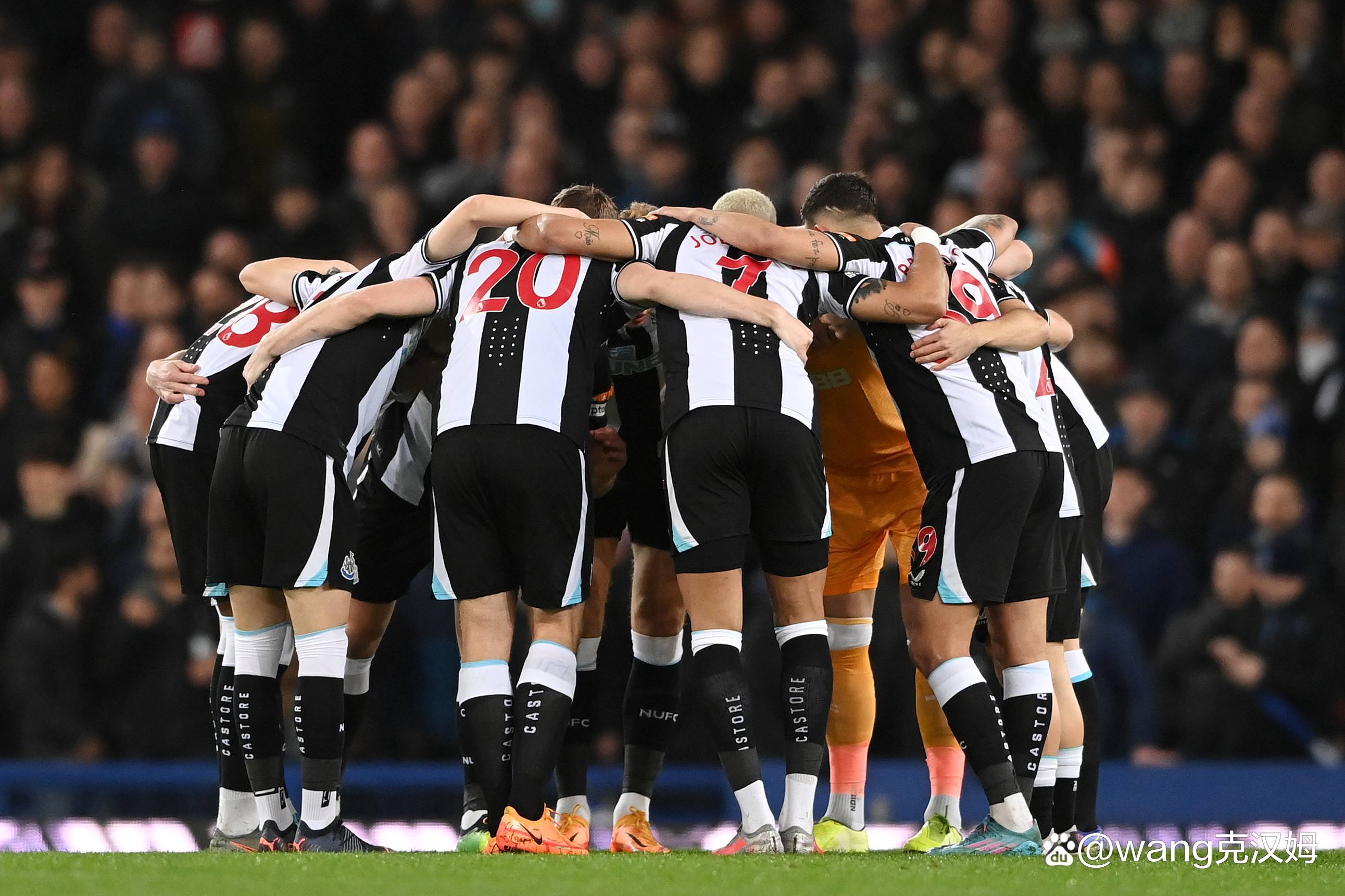 爱游戏娱乐-赛地聚焦——英超今夜热度飙升，费城76人豪取连胜，震撼外界，身体对抗强度拉满的简单介绍