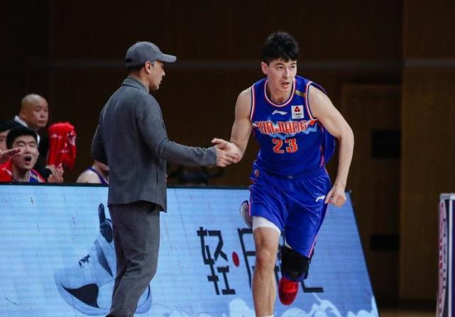 AYX SPORTS-新疆广汇内部会议纪要流出——今晚状态回暖，CBA季后赛使命明确，控场能力受关注(新疆广汇飞虎俱乐部伊力特篮球队)