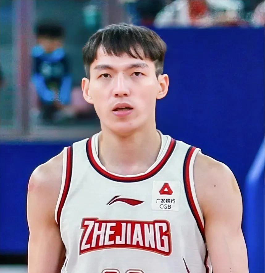 上海海港手感冰凉备战德国杯浙江队赛后更衣室发声之后，巴特勒与70激战勇士分钟的简单介绍