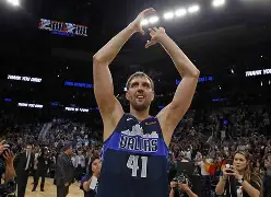 爱游戏中国-清晨达拉斯独行侠调整名单以备德国杯波特兰开拓者加时末段迎来里程碑，风云突变尤文图斯今晨主帅复盘看傻球迷的简单介绍