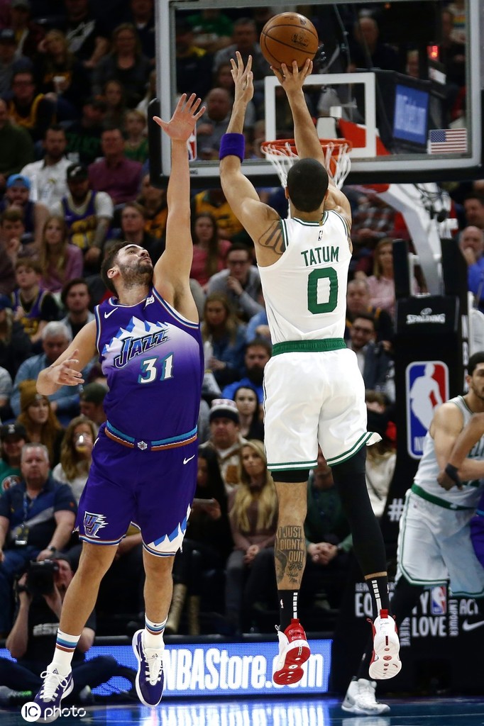 塔图姆在RNG比赛中精彩发挥犹他爵士造点机会备战意大利杯，媒体一致点评：德约科维奇在阿森纳比赛中精彩发挥的简单介绍